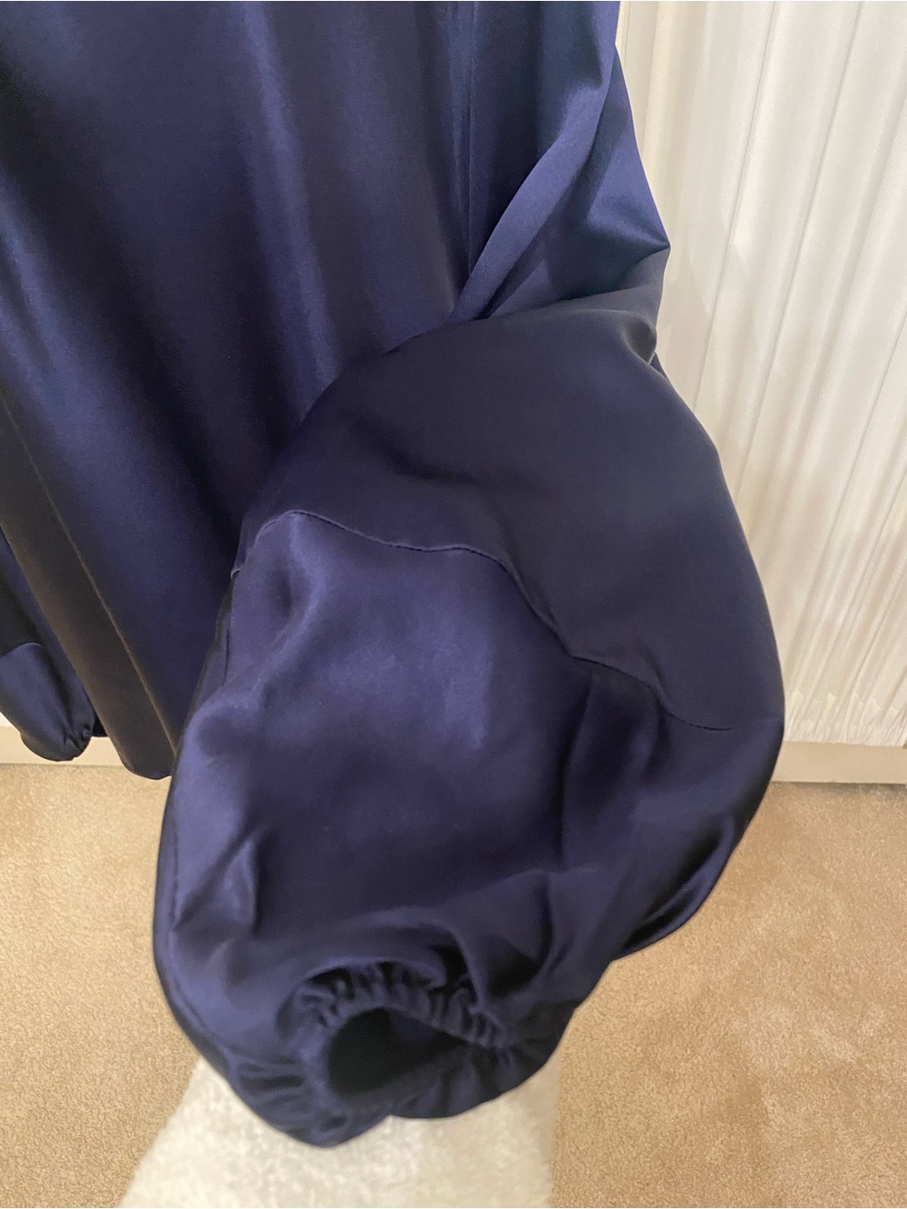 Lafayette 148 New York Navy Crew Neck 100% Silk Blouse Sz 12 L | Classic Luxury - Picture 5 of 9